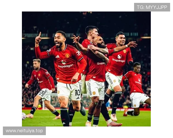 曼联左路缺乏宽度 夏窗或引进新左翼